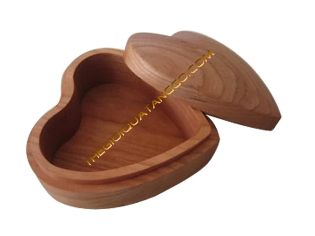 Hộp Quà Gỗ Hình Trái Tim